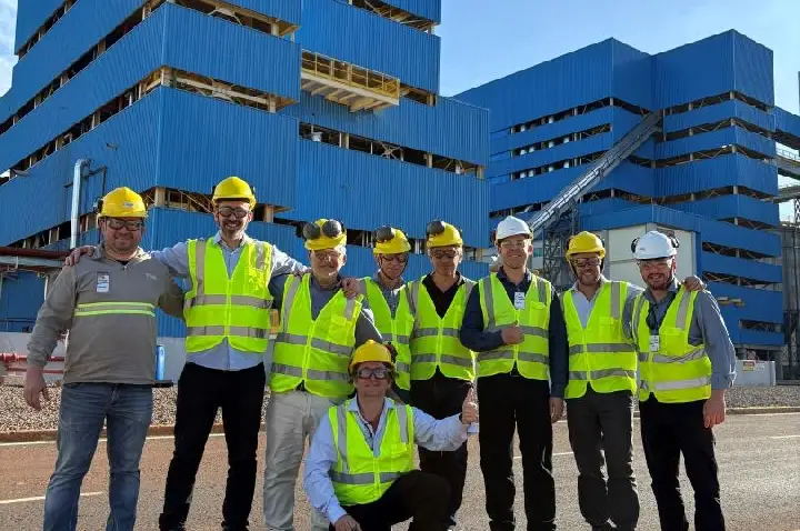 Argentinos visitam esmagadora de soja
