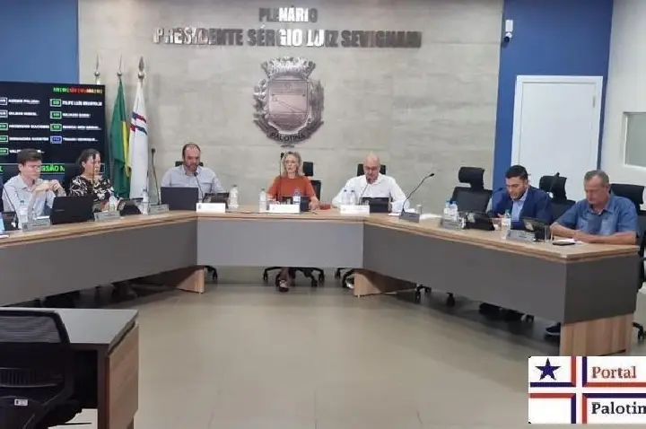 Câmara Municipal de Palotina realiza sessão ordinária com destaque ao protagonismo feminino