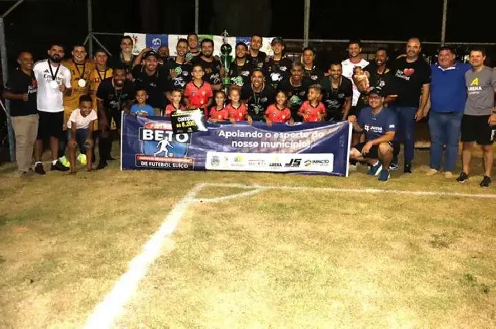 Clínica Dr. Franklin/Master Cheff vence e é campeã da 1ª Copa Beto Centro de Reparação Automotiva de Futebol Suíço