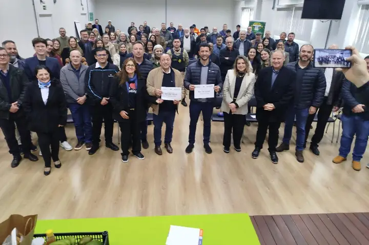 Convênios garantem Rua Coberta e pavimentação urbana em Palotina