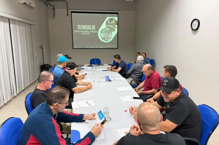 Curso em Palotina aborda técnicas de corte, preparo e tempero de carnes