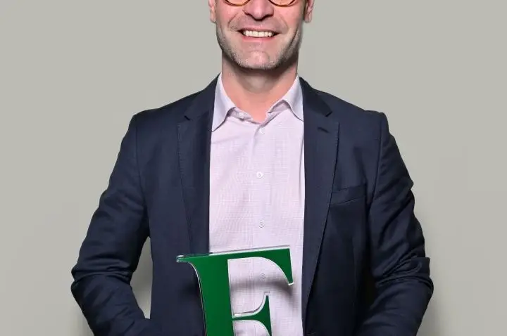 C.Vale entre as maiores da Forbes