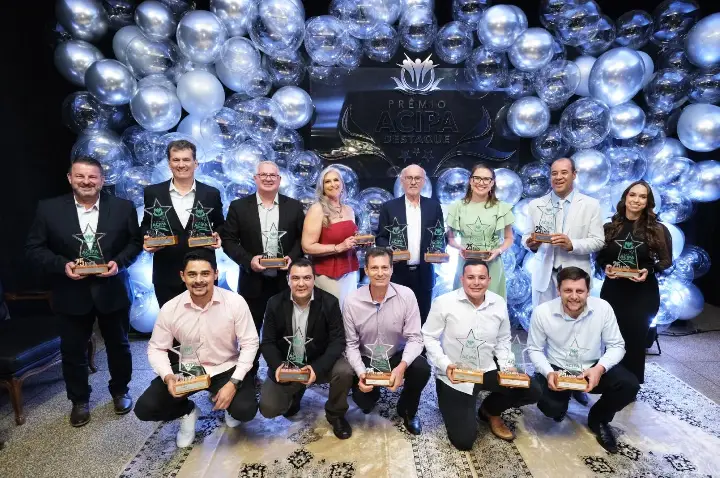 C.Vale no prêmio Acipa