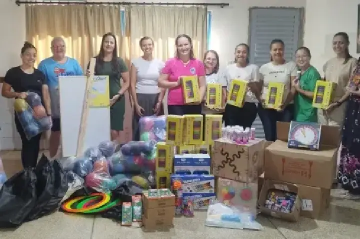 Escolas e CMEIs de Palotina recebem novos materiais pedagógicos e esportivos