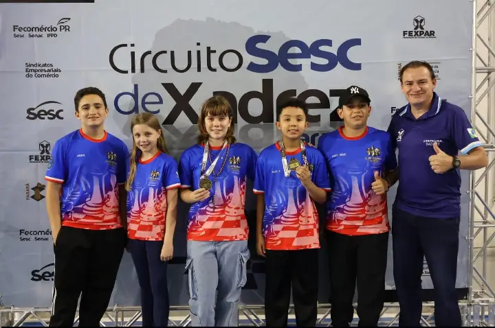Palotina conquista três medalhas em etapa do Circuito Sesc de Xadrez