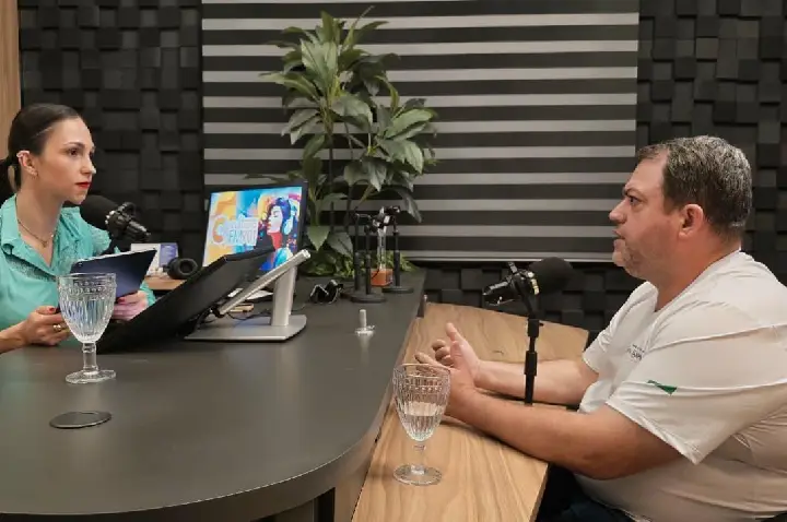 Podcast Santo de Casa Faz Milagre Sim com Alcélio Bombacini