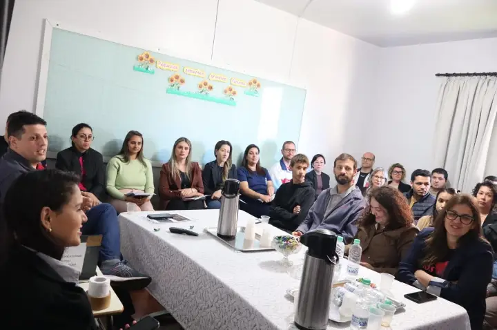 Prefeitura promove reunião de alinhamento sobre processos de compras públicas