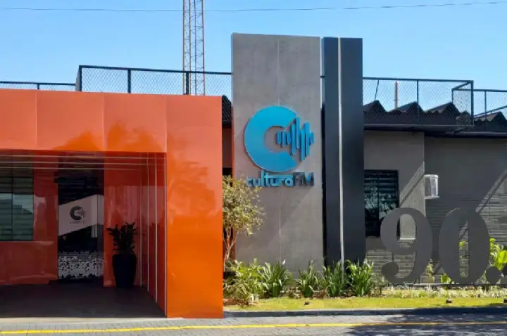 Rádio Cultura FM lança enquete sobre estacionamento no centro de Palotina