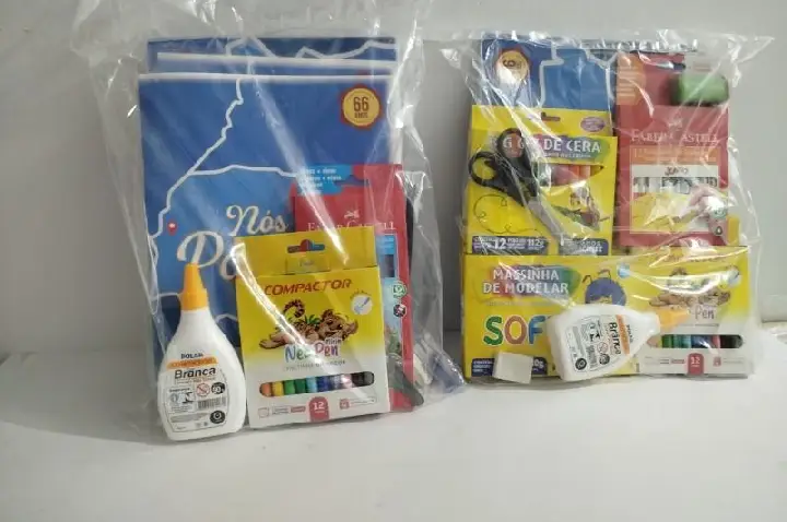 Secretaria Municipal de Educação de Palotina entrega kits escolares e uniformes para início do ano letivo