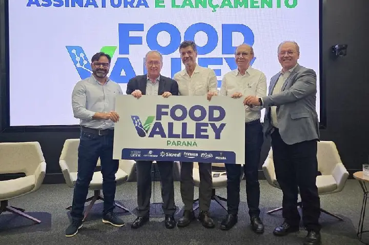 Sicredi sedia lançamento do Food Valley Paraná