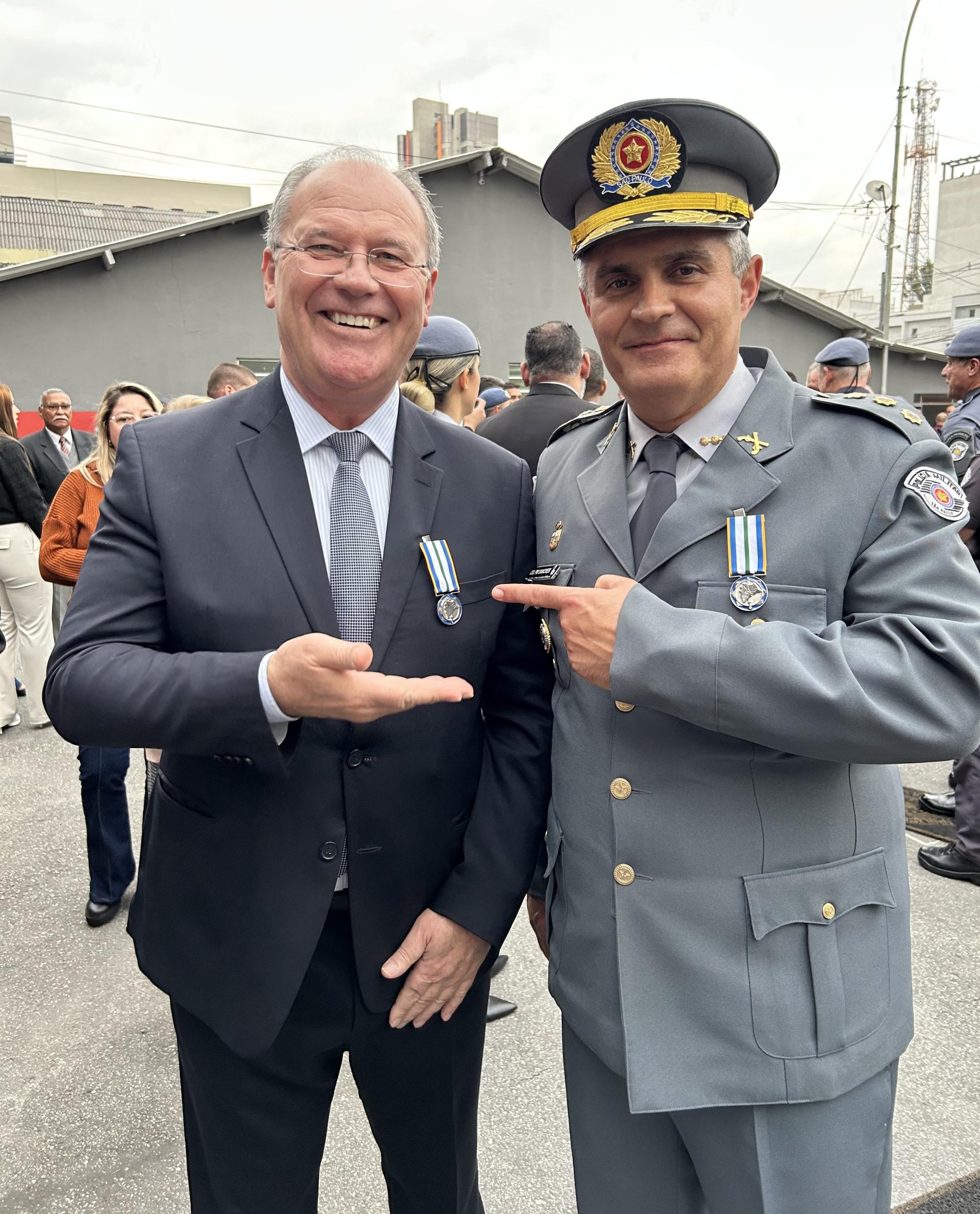 Sicredi Vale do Piquiri Abcd PR/SP é homenageada pela Polícia Militar em Santo André (SP) por sua atuação em prol da região