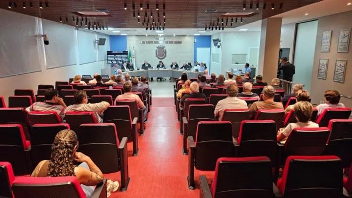Câmara de Vereadores aprova requerimentos, indicações, projetos e título de cidadão honorário de Palotina
