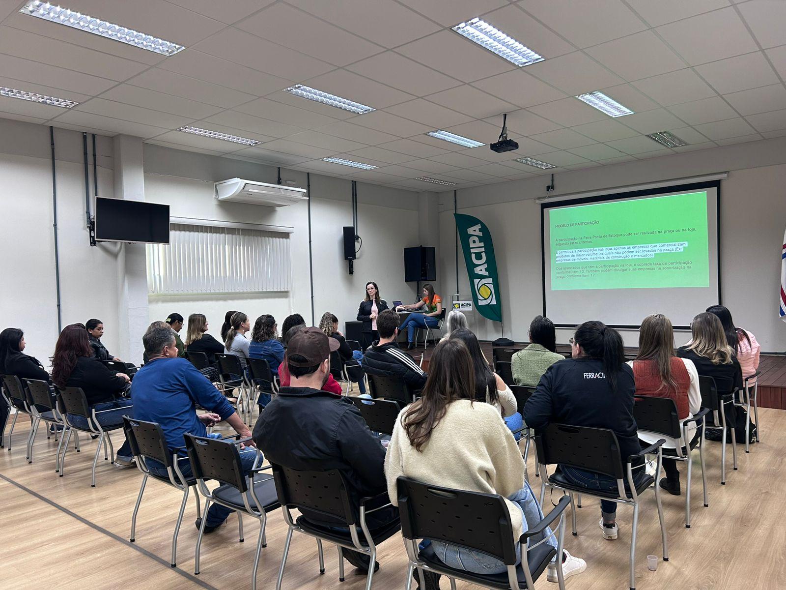 COMÉRCIO - 50ª Feira Ponta de Estoque promete grandes descontos e atrações em Palotina