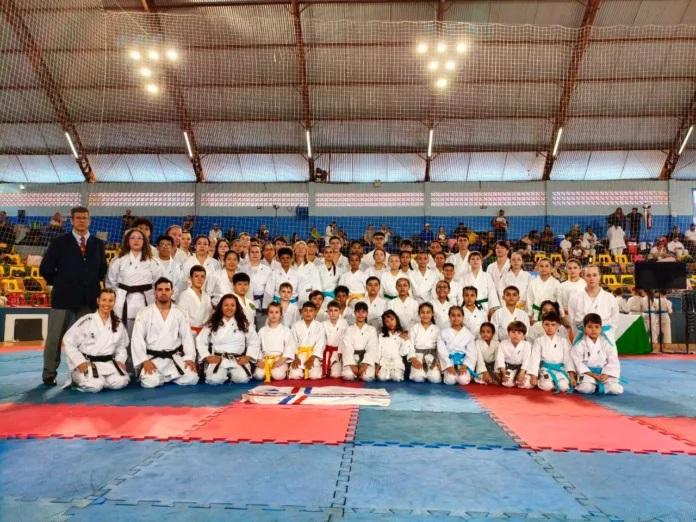 Palotina/Maripá conquista o vice-campeonato estadual de karatê