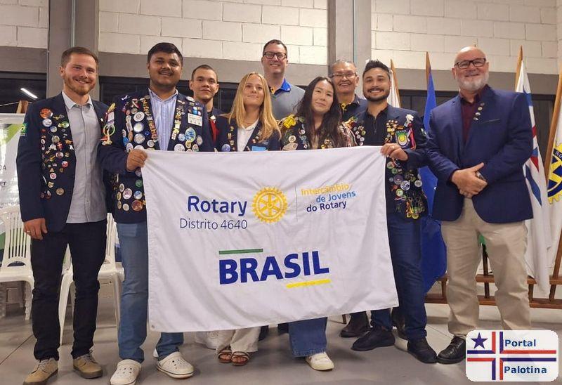 Rotary Club Palotina Pioneiro promove recepção à intercambista dinamarquesa