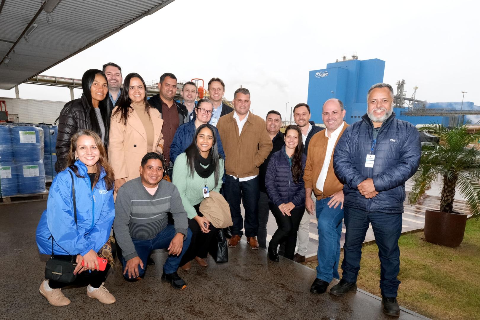 Agência da ONU conhece produção de peixes da C.Vale