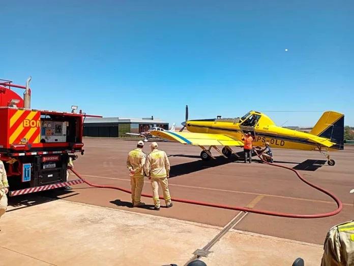 Bombeiros de Palotina participam de treinamento para combate a incêndios florestais com apoio aéreo