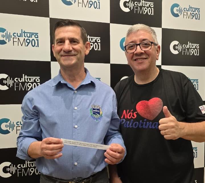 Entrevista com secretário de administração