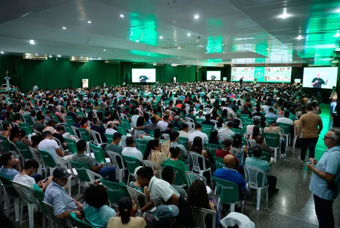 Assembleia do Sicredi reúne mais de 1700 pessoas em Palotina