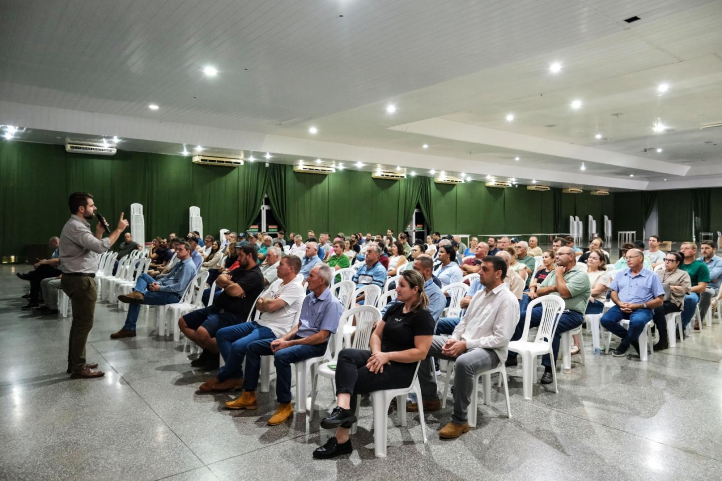 C.Vale reforça diálogo com produtores