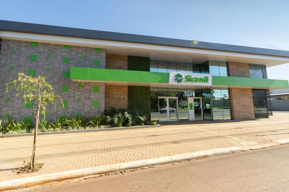Sicredi reúne crédito pessoal, imobiliário e financiamento de veículos em portfólio voltado ao planejamento financeiro do associado