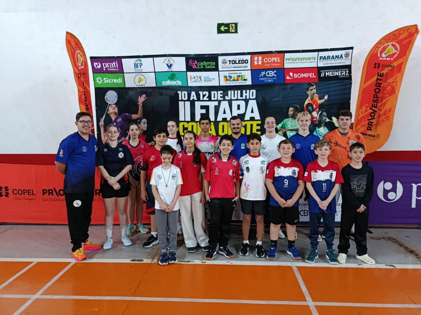Equipe palotinense de Badminton conquista 10 medalhas na Copa Oeste