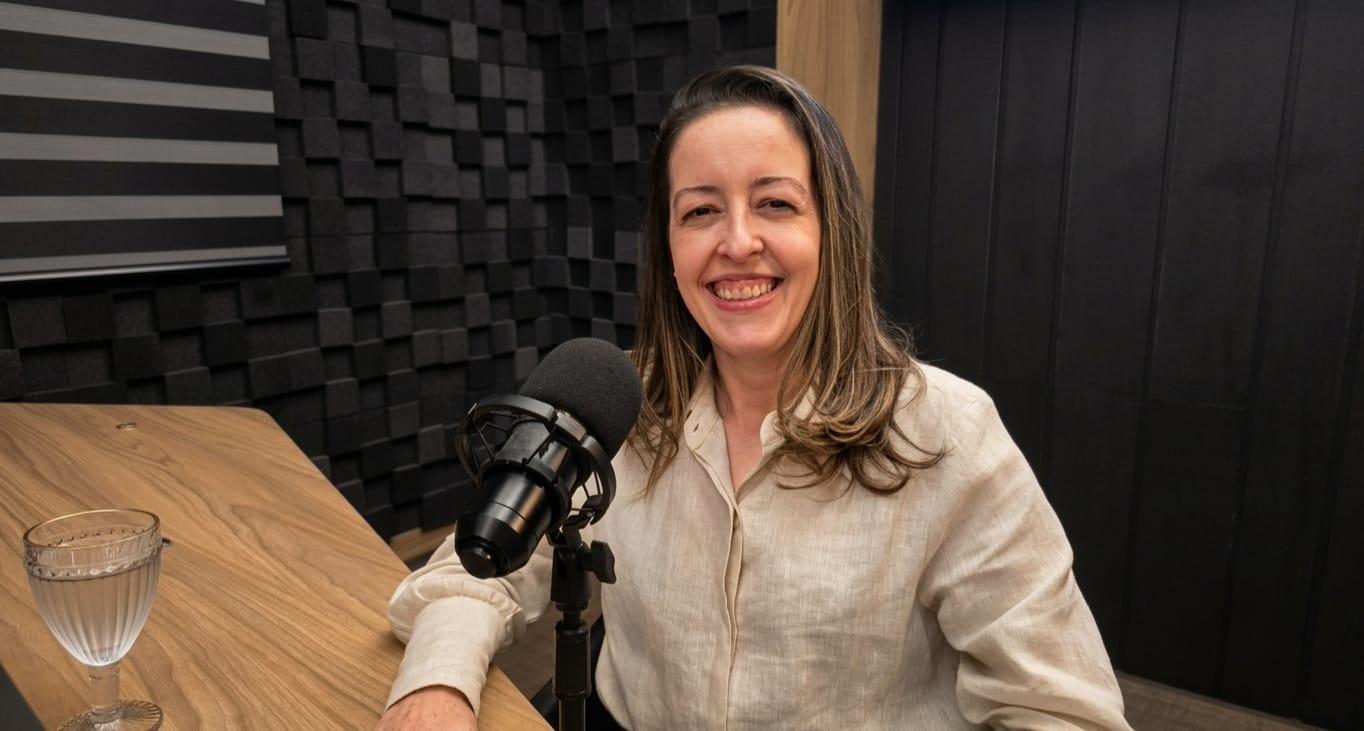 Podcast Santo de Casa Faz Milagre Sim com Lidia Nunes