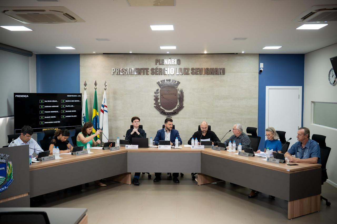 Câmara de Palotina aprova projetos e dá andamento a novas propostas durante sessão