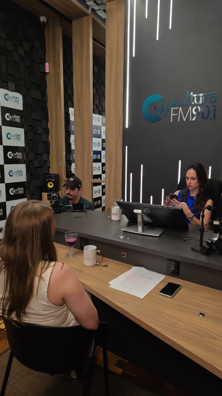 Podcast Santo de Casa Faz Milagre Sim com Camila Brusamarello